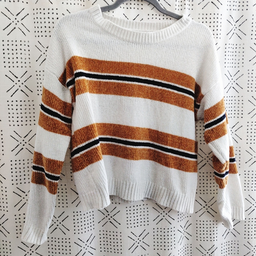 EUC Roolee Cropped Chenille Sweater